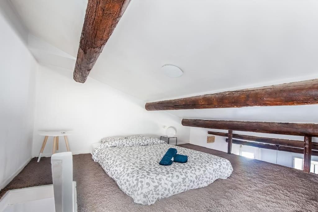 Au Coeur Du Panier Avec Terrasse 2 A 4 Personnes Climatisation Apartment มาร์กเซย ภายนอก รูปภาพ